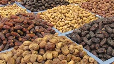 وزارة الزراعة تكشف حقيقة استيراد التمور
