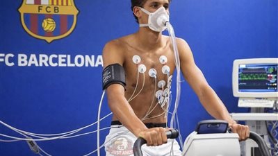 حمزة عبدالكريم يجتاز الكشف الطبي في برشلونة والإعلان الرسمي غداً 