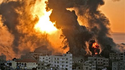  كاتب إسرائيلي يفضح أجندة الاحتلال: إسرائيل تسعى لعودة الحرب واحتلال غزة