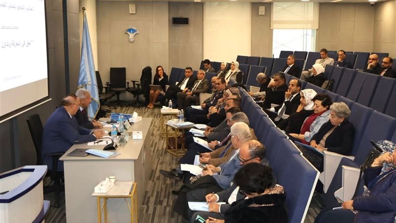 السفير محمود كارم