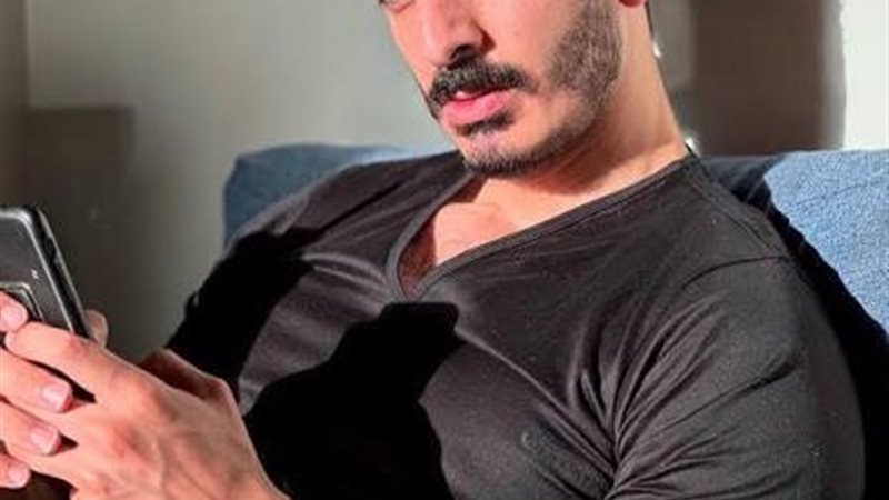 البلوجر شاكر  