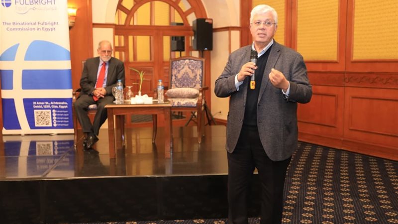 جانب من الندوة