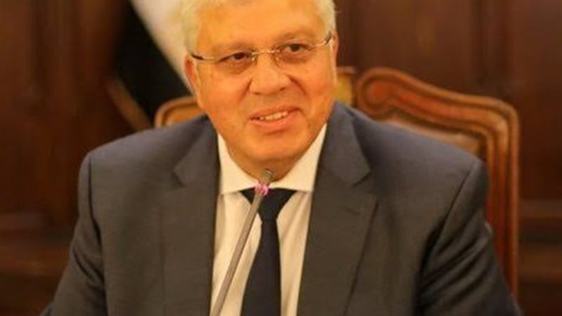 الدكتور أيمن عاشور