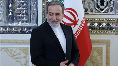 تطور دبلوماسي مفاجئ.. طهران وواشنطن على طاولة المفاوضات في عمان