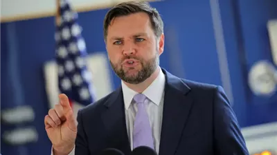 ترامب يضع الملف الإيراني تحت ضغط إستراتيجي.. وفانس يحذر من سباق نووي محتمل