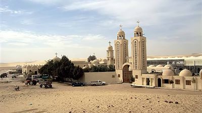 بالأسماء.. مصرع 4 أطفال وإصابة 2 آخرين في انهيار سور داخل دير أبو فانا الأثري بملوي