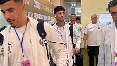 فريق بيراميدز يصل إلى ملعب المباراة استعدادا لمواجهة ريفرز يونايتد 