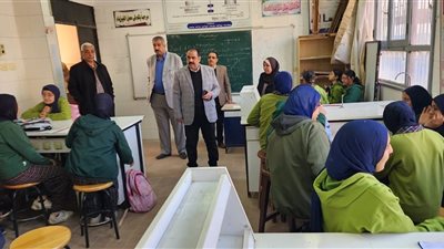 وكيل تعليم سوهاج يتابع انتظام الدراسة بعدد من مدارس المحافظة