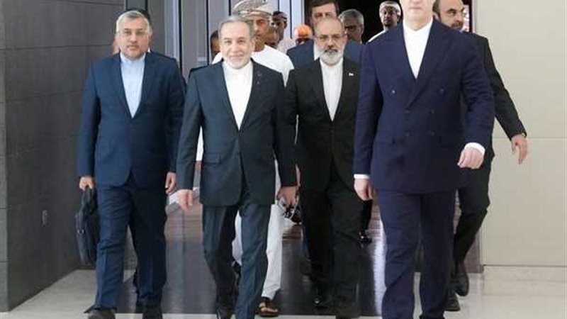 مفاوضات مسقط بدأت في وقت سابق من صباح الجمعة