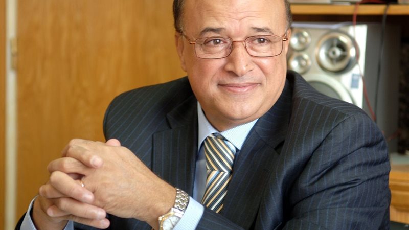 السفير محمود كارم