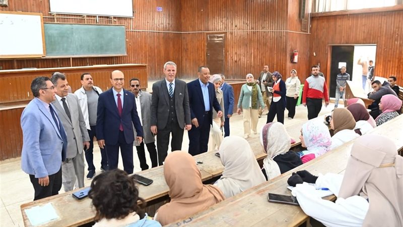 رئيس جامعة أسيوط