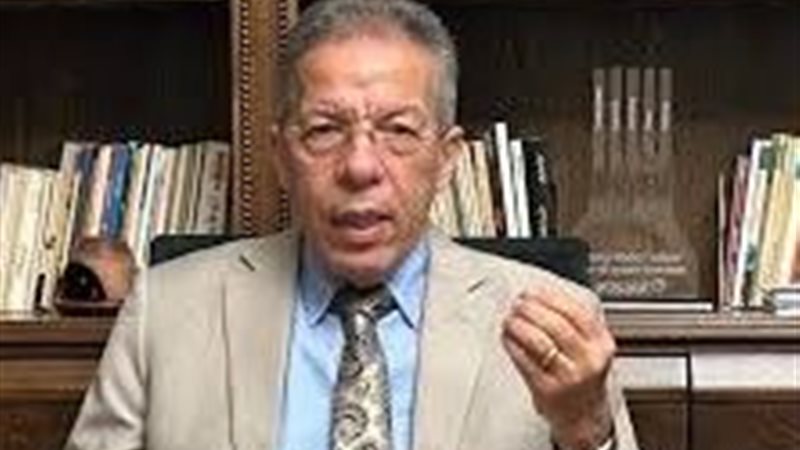 الدكتور أسامة عبد