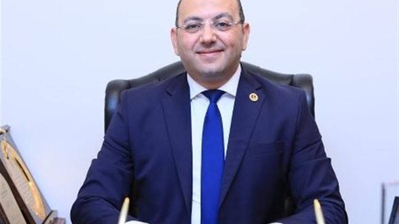 احمد العطيفي