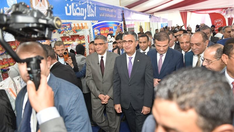 وزير التموين 