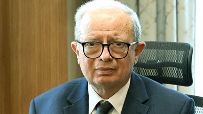 ننشر السيرة الذاتية للدكتور حسين عيسى نائب رئيس مجلس الوزراء للشئون الاقتصادية