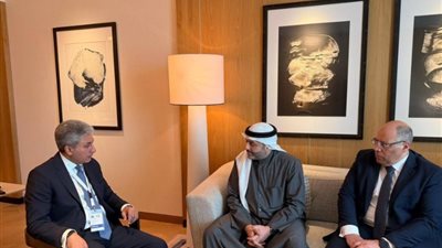 وزير السياحة يلتقي مع الرئيس التنفيذي لمجموعة بودي التجارية لبحث التعاون