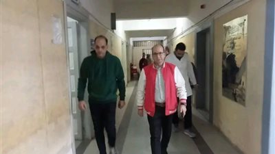 وكيل صحة الدقهلية يُقوم بجولة مسائية مفاجئة لمستشفى جمصة المركزى 