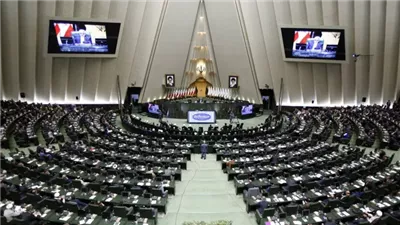 البرلمان الإيراني يشكك في جدوى المفاوضات مع واشنطن