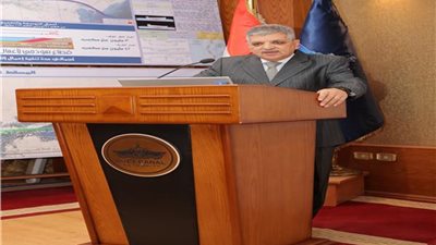 رئيس هيئة قناة السويس يستقبل وفد أوائل الكلية العسكرية التكنولوجية لتعزيز التعاون المؤسسي