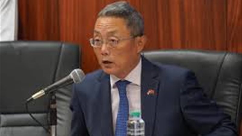 يانج يي، قنصل عام