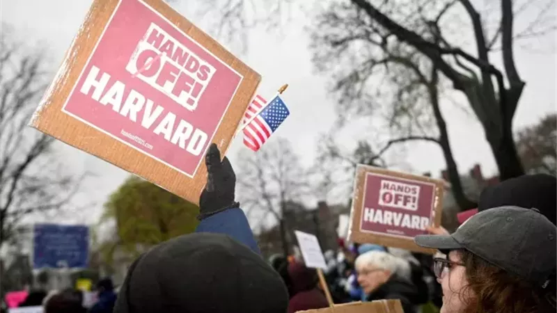 احتجاجات طلابية بجامعة