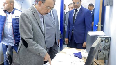 محافظ سوهاج يحيل مسؤولين بالصحة والشباب والرياضة ووحدة محلية في المنشأة للتحقيق