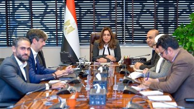 منال عوض توجه بتنفيذ نموذج تجريبي لتحويل المخلفات إلى وقود SRF 