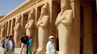 اقتراح من مجلس الشيوخ بمضاعفة الطاقة الفندقية وزيادة عدد الغرف السياحية