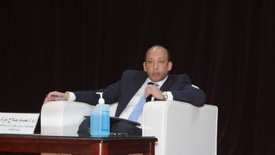 عميد طب قصر العيني: تكريم العشرة الأوائل من كل دفعة سنويًا تقديرًا للتميز العلمي