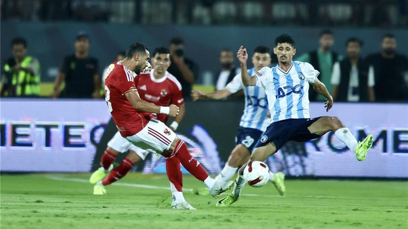 اﻷهلي وبيراميدز