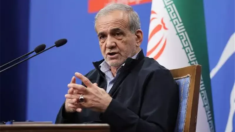 الرئيس الإيراني مسعود