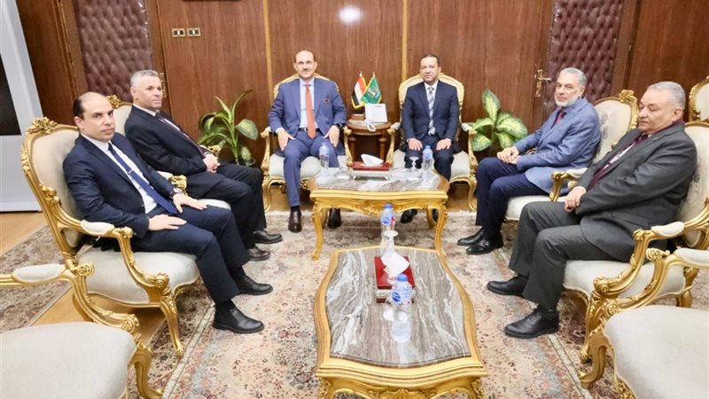 اثناء الاجتماع