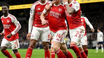قمة الدوري الانجليزي.. تعرف على موعد مباراة آرسنال أمام تشيلسي 