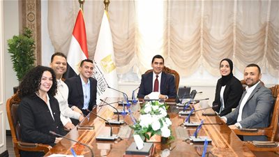 وزير الرياضة يبحث مع لجنة اللاعبين دعم الأبطال والاستعدادات المقبلة