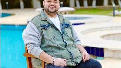 مدحت تيخا: «عائلة مصرية جدًا» دراما إجتماعية تعيد الإعتبار لقيمة الرسالة في رمضان