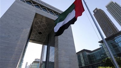 سقوط ضحية مدنية في أبوظبي جراء شظايا صاروخية بعد هجوم طهران