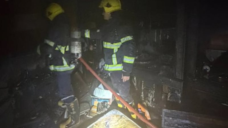 إندلاع حريق داخل