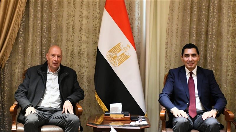 وزير الشباب والرياضة