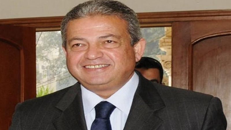 خالد عبدالعزيز