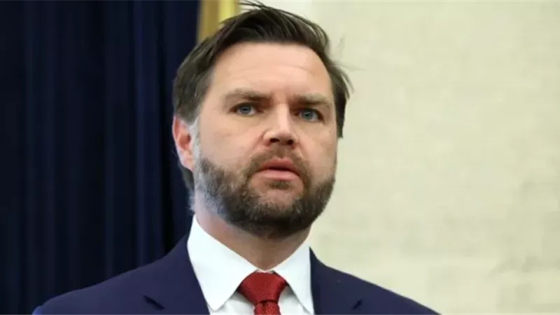 نائب الرئيس الأمريكي دونالد ترامب جيه دي فانس