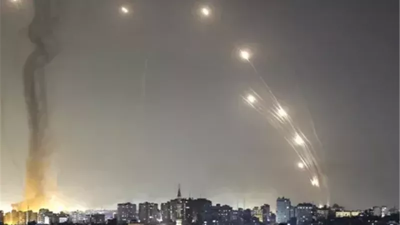 تل أبيب تجت القصف