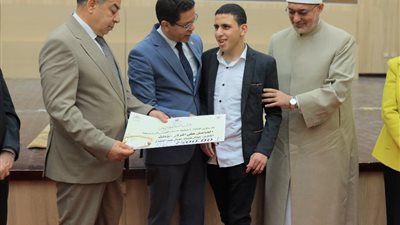 مفتي الجمهورية ورئيس جامعة بنها يشهدان احتفالية تكريم الفائزين فى مسابقة قرآن تتلوه الملائكة|صور 