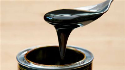 ضربات أمنية لـ مافيا الغش التجاري.. ضبط عشرات الأطنان من العسل الأسود والتبغ الفاسد