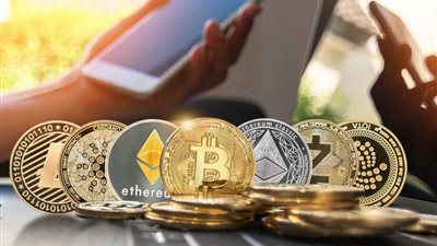 ترامب يساند الشركات المشفرة في صراعها مع البنوك الأمريكية