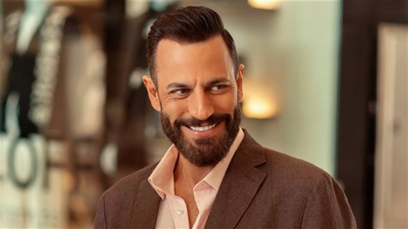 الفنان نيقولا معوض