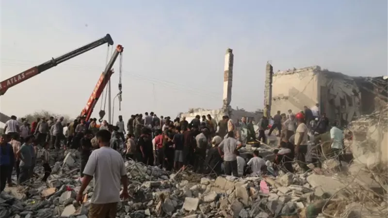 آثار الهجوم الأمريكي