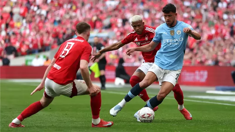 مانشستر سيتي أمام