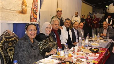 الشباب المصري يجمع قيادات الأحزاب والمجتمع المدني على مائدة إفطار ضيوف مصر