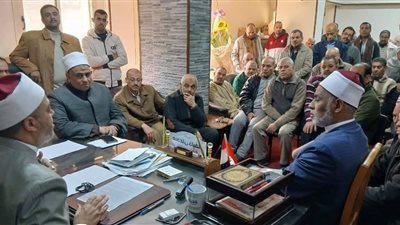 وكيل الأوقاف بأسيوط يجتمع بالعاملين بديوان عام المديرية ويشدد على الانضباط وخدمة المواطنين