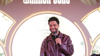 أحمد جمال يشعل خيمة «وناسة» بأكتوبر بباقة من أشهر أغانيه وسط حضور جماهيري كبير